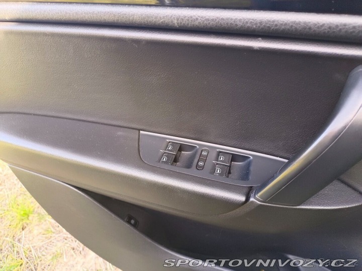 Volkswagen Ostatní modely Touareg 3,0 TDI 2010