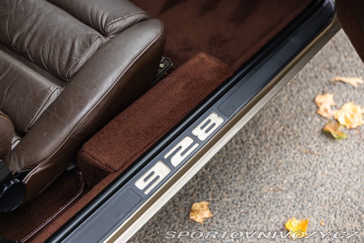 Porsche 928 S 1983