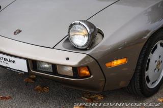 Porsche 928 S 1983