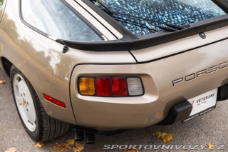 Porsche 928 S 1983