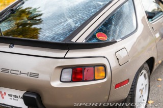 Porsche 928 S 1983