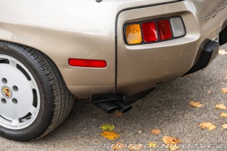 Porsche 928 S 1983