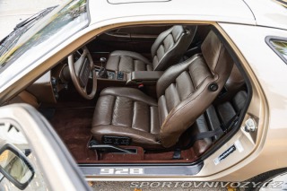 Porsche 928 S 1983