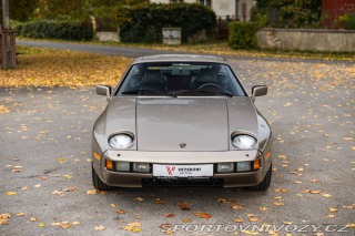 Porsche 928 S 1983