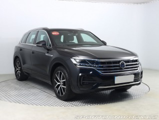 Volkswagen  Touareg R-Line 3.0 TDI
