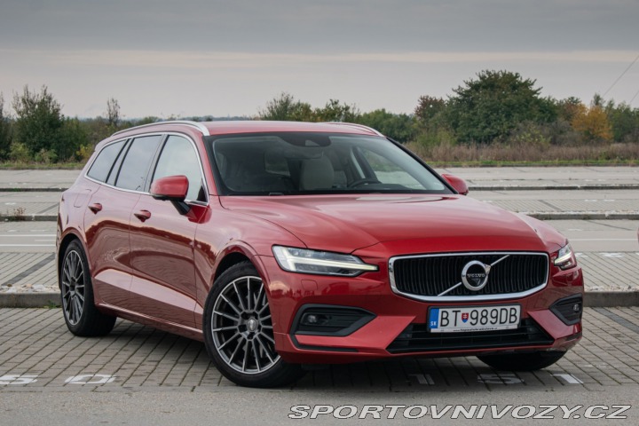 Volvo V60 T6 Momentum AWD A/T 228k 2018