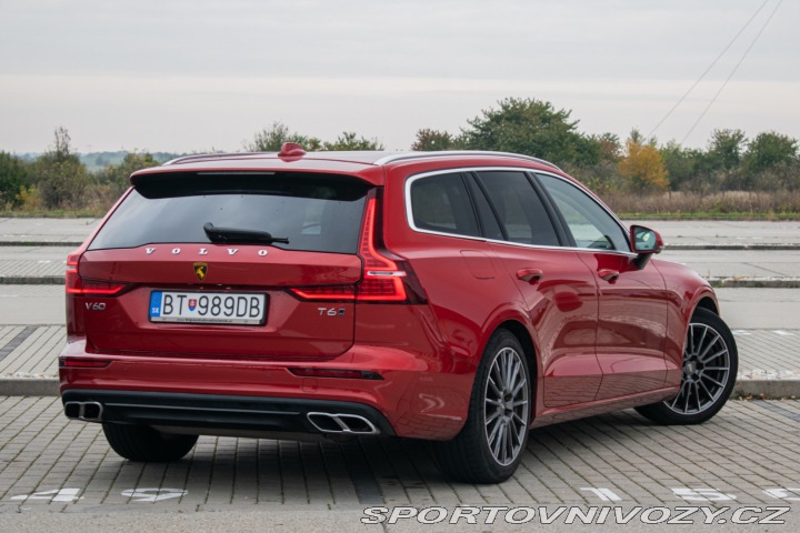 Volvo V60 T6 Momentum AWD A/T 228k 2018