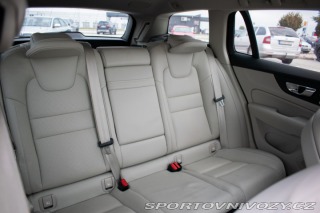 Volvo V60 T6 Momentum AWD A/T 228k 2018