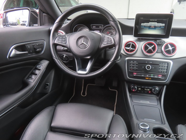 Mercedes-Benz CLA 220 CDI 4MATIC 2016