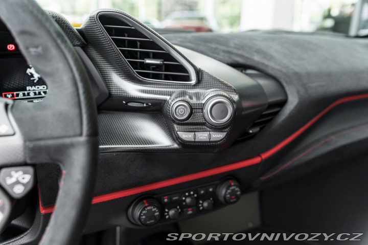 Ferrari 488 Pista PILOTI/Tailor Made/ 1800