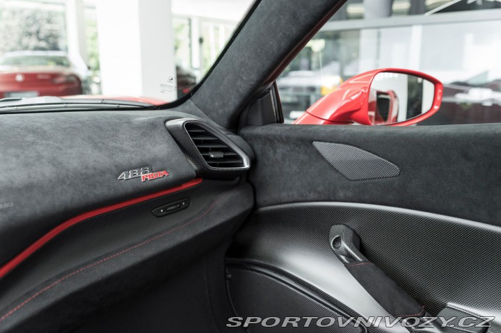 Ferrari 488 Pista PILOTI/Tailor Made/ 1800