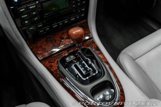 Jaguar XJ  2004