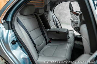 Jaguar XJ  2004