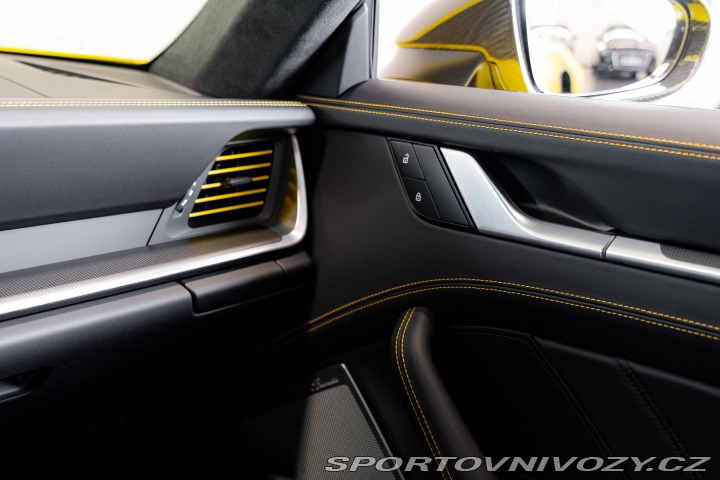 Porsche 911 992, Turbo S, Akrapovic 2023