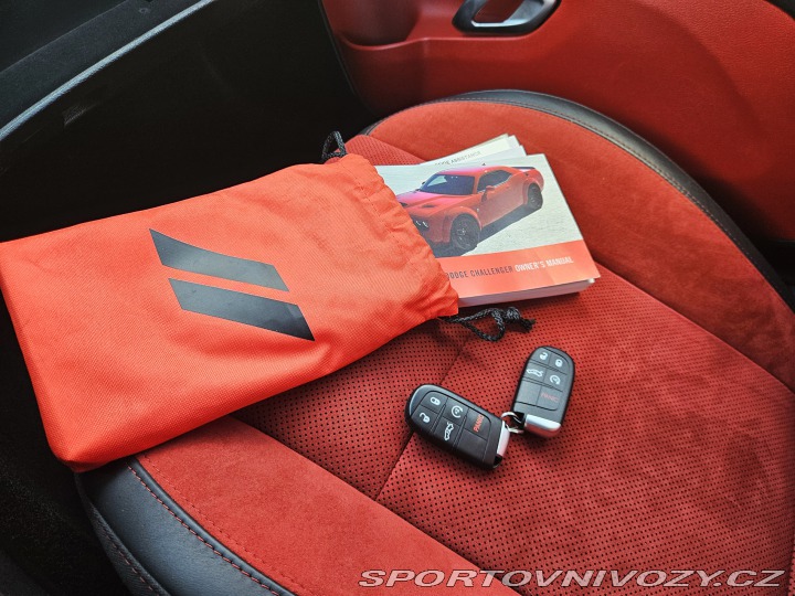 Dodge Challenger 6.4 R/T Scatpack Shaker 2021