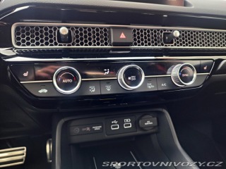 Honda Civic 2.0e:HEV Advance Black SK 2025