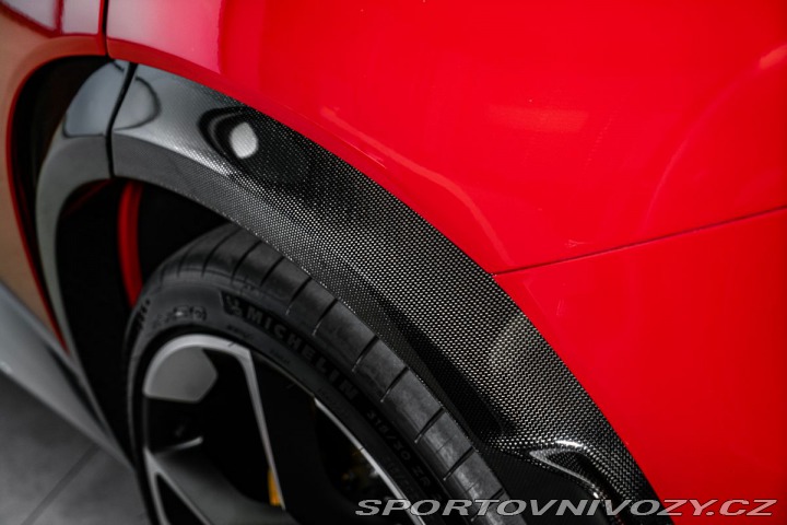 Ferrari Purosangue  1800