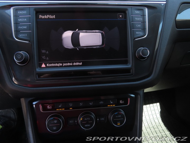 Volkswagen Ostatní modely Tiguan Highline 2.0 BiTDI 2017