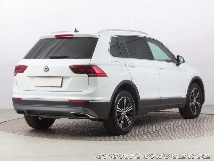 Volkswagen Ostatní modely Tiguan Highline 2.0 BiTDI 2017