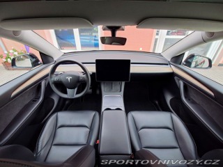 Tesla Model Y  2022