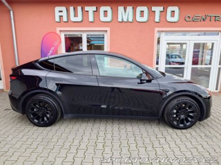 Tesla Model Y  2022