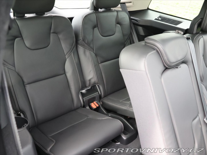 Volvo Ostatní modely XC90 2,0 i 228 kW B6 AWD Ultim 2024