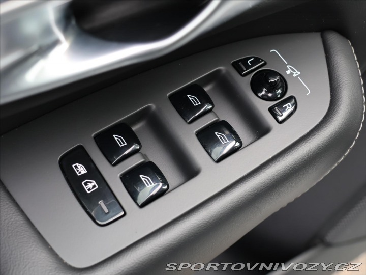 Volvo Ostatní modely XC90 2,0 228kW T8 AWD Ultimate 2024