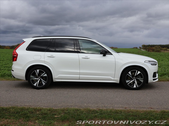 Volvo Ostatní modely XC90 2,0 i 228 kW B6 AWD Ultim 2024