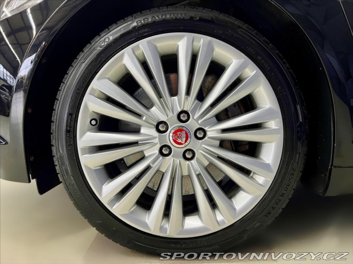 Jaguar XF 3,0 V6 250KW AWD, KEYLESS 2014
