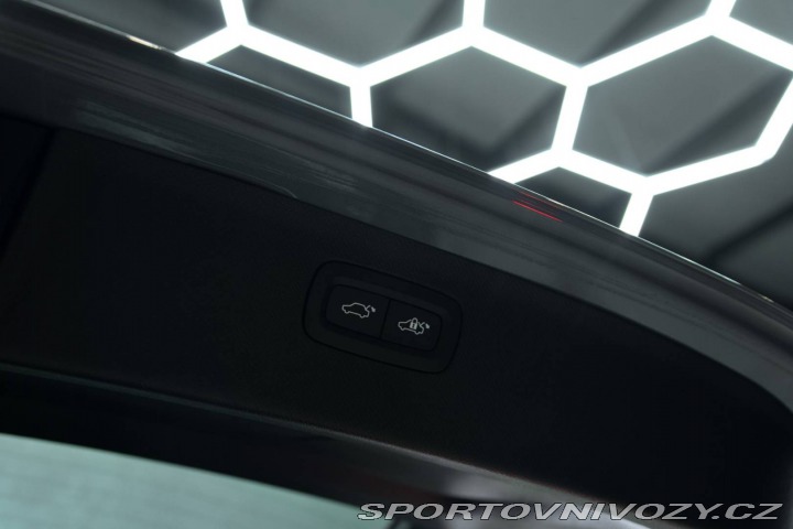 Volvo Ostatní modely XC90  R Desing Recharge AWD A/ 2021