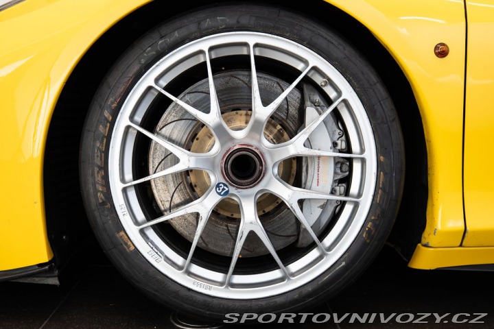 Ferrari 458 Challenge 1800