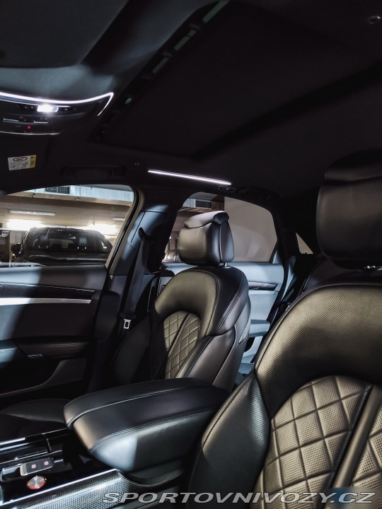 Audi S8  2016