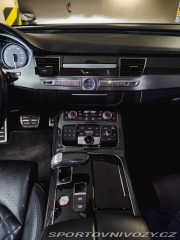 Audi S8  2016