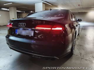 Audi S8  2016