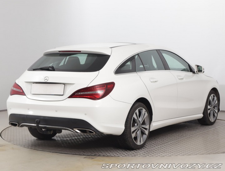 Mercedes-Benz CLA Urban 220 4MATIC 2018