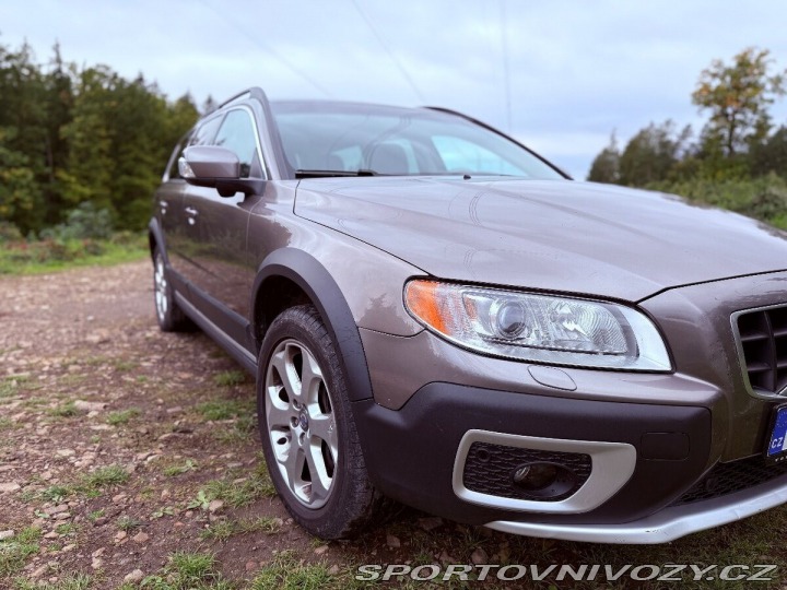 Volvo Ostatní modely XC70 3,0   T6 automat 2010