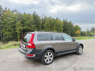 Volvo Ostatní modely XC70 3,0   T6 automat 2010
