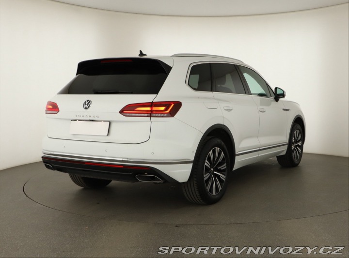Volkswagen Ostatní modely Touareg Elegance 3.0 TDI 2021