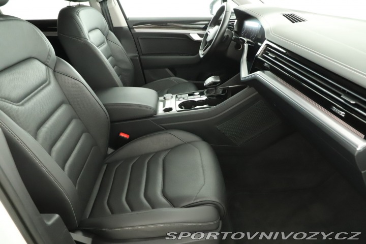 Volkswagen Ostatní modely Touareg Elegance 3.0 TDI 2021