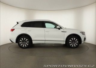 Volkswagen Ostatní modely Touareg Elegance 3.0 TDI 2021