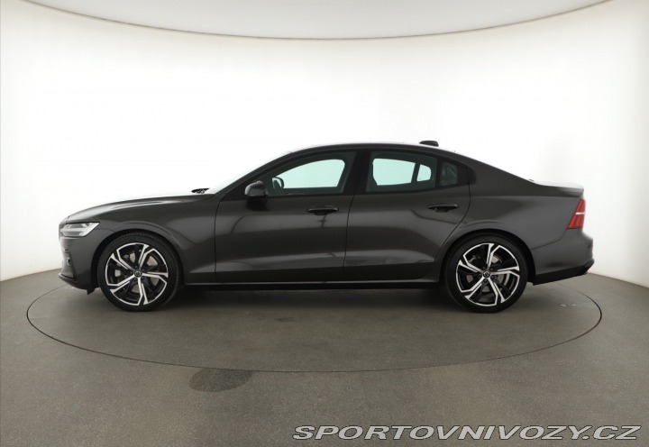 Volvo S60 B5 AWD 2024