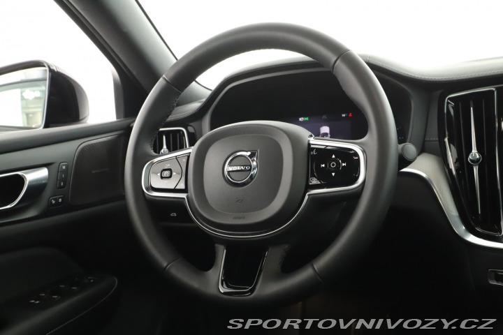 Volvo S60 B5 AWD 2024