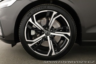 Volvo S60 B5 AWD 2024