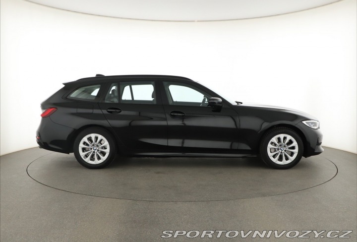 BMW 3 330 e xDrive 2021