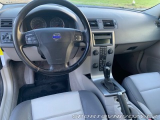 Volvo Ostatní modely V50 2,4   5 válec , R.v. 2004 2004