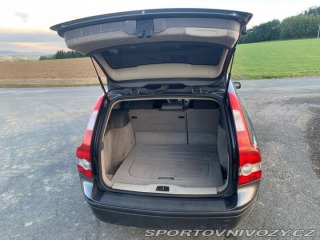 Volvo Ostatní modely V50 2,4   5 válec , R.v. 2004 2004