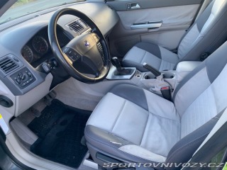 Volvo Ostatní modely V50 2,4   5 válec , R.v. 2004 2004