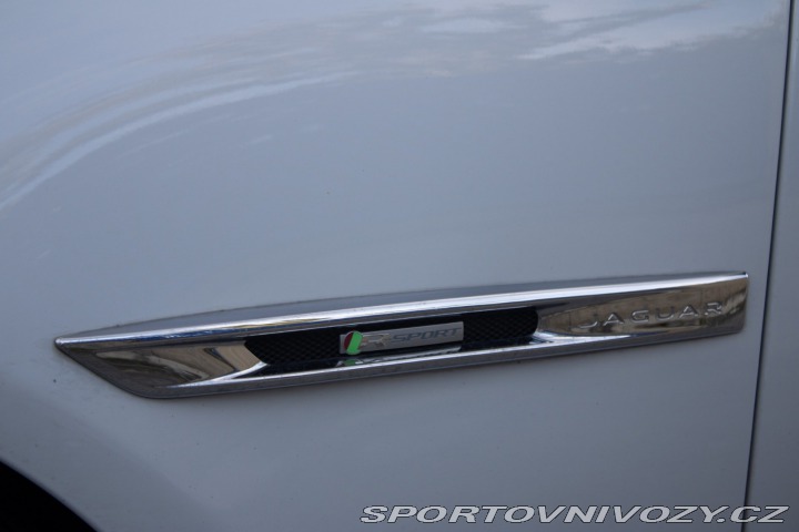 Jaguar XJ R-Sport 3.0 V6 250 kW / 2017