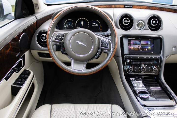 Jaguar XJ R-Sport 3.0 V6 250 kW / 2017