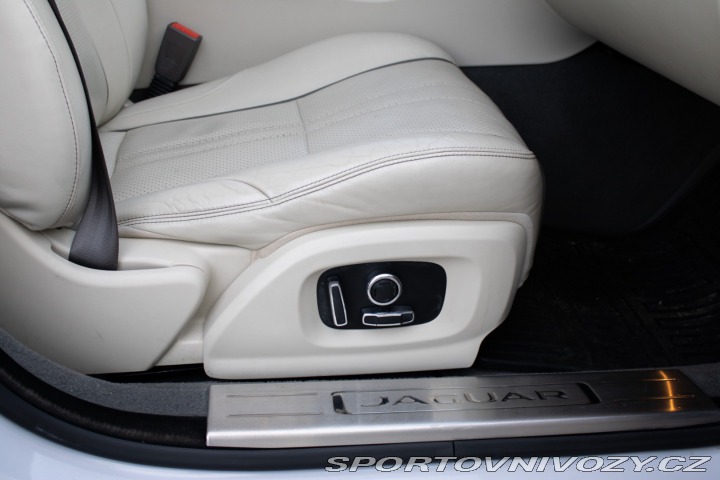 Jaguar XJ R-Sport 3.0 V6 250 kW / 2017